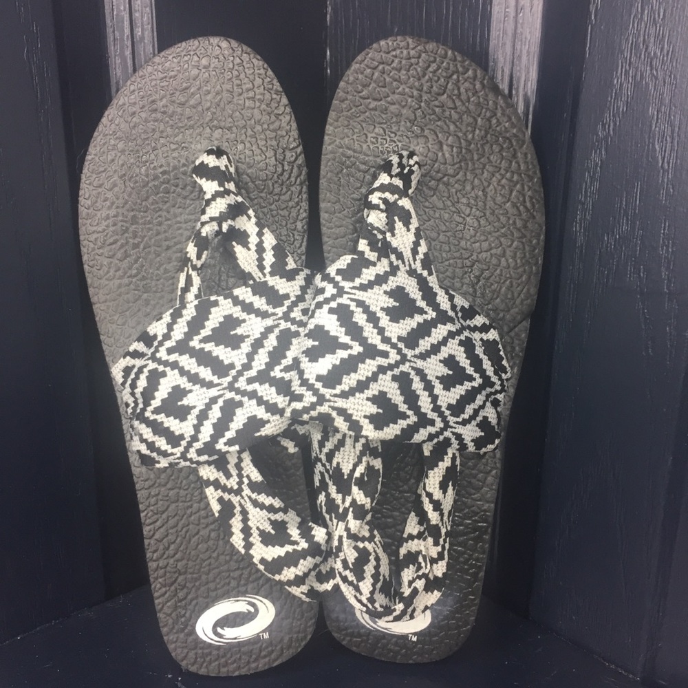 Women’s 10 Sandals